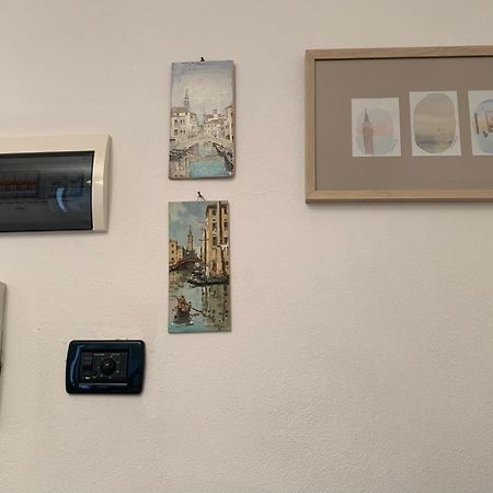 Casa Manuela Non Turisti Ma Ospiti Apartment Chioggia Bagian luar foto