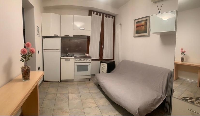 Casa Manuela Non Turisti Ma Ospiti Apartment Chioggia Bagian luar foto