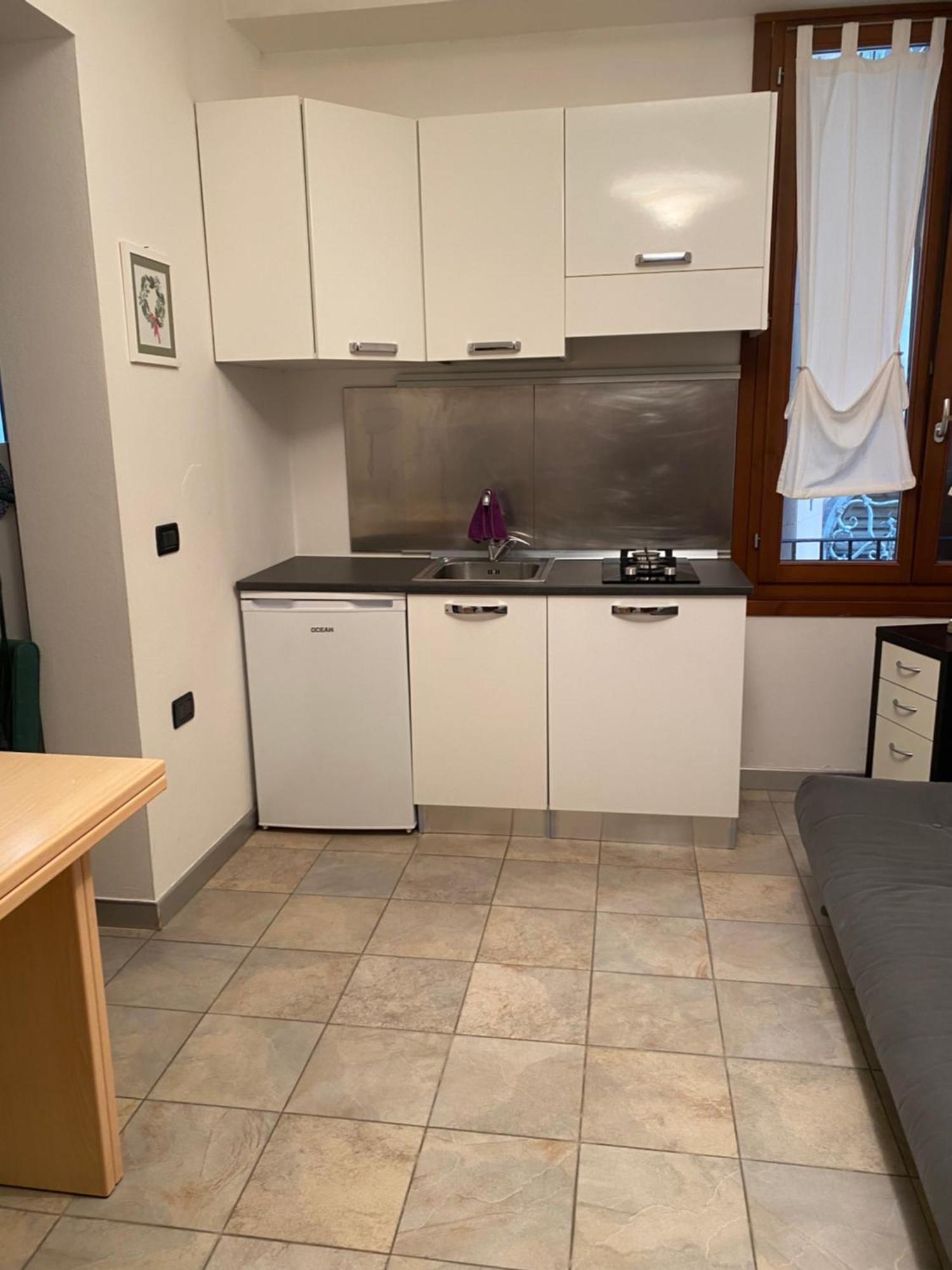 Casa Manuela Non Turisti Ma Ospiti Apartment Chioggia Bagian luar foto