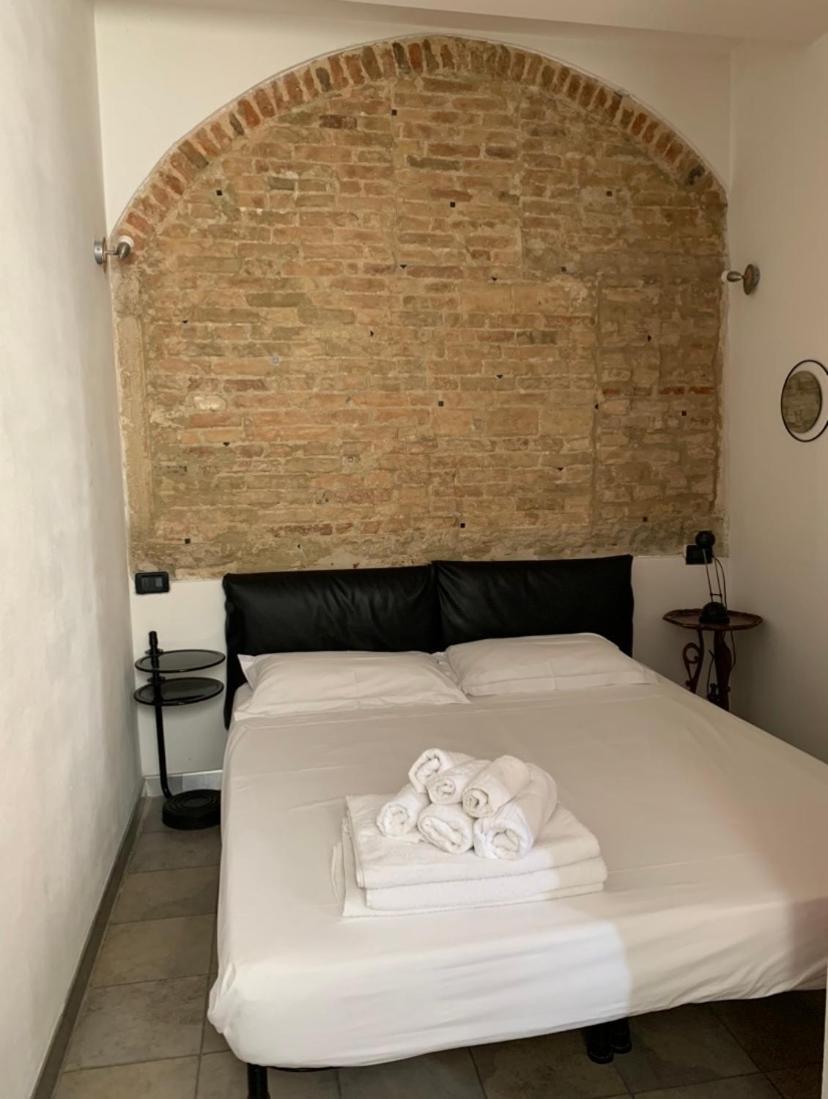 Casa Manuela Non Turisti Ma Ospiti Apartment Chioggia Bagian luar foto
