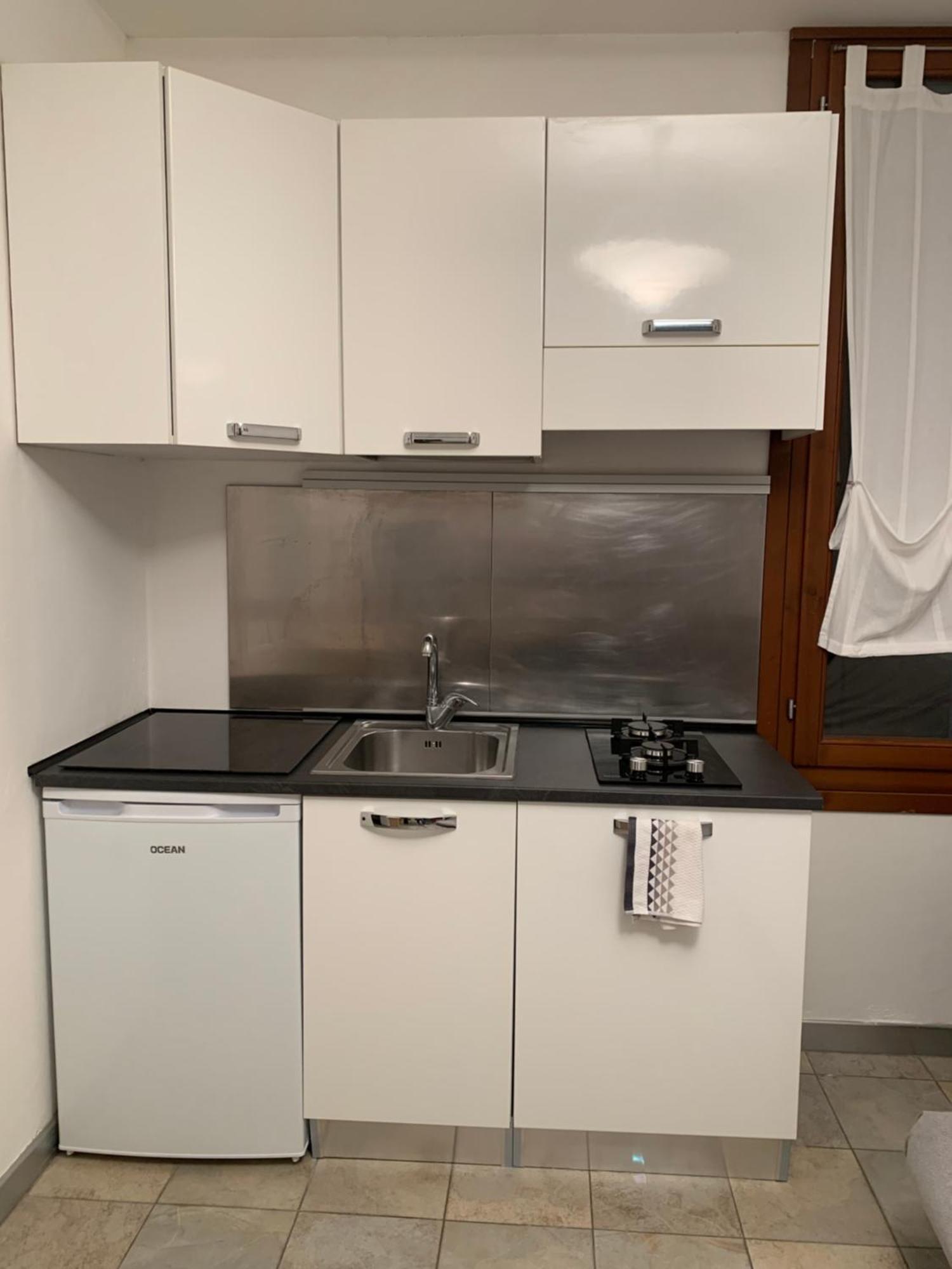 Casa Manuela Non Turisti Ma Ospiti Apartment Chioggia Bagian luar foto